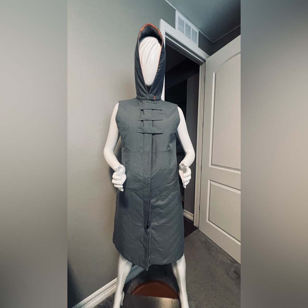 Penelope Starr Sleeveless Hooded Puffer Vest